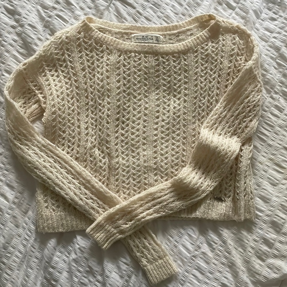 Abercrombie Cream Beige Knit Boxy XS Sweater